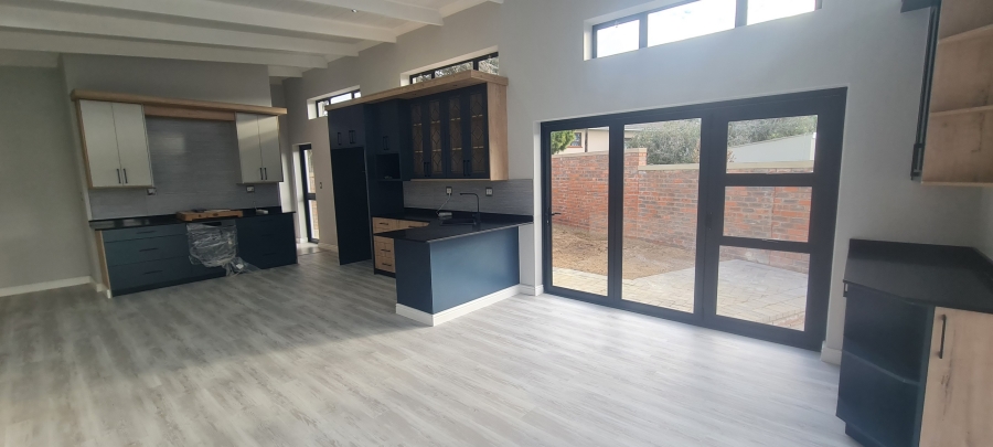 4 Bedroom Property for Sale in Mossel Bay Central Western Cape